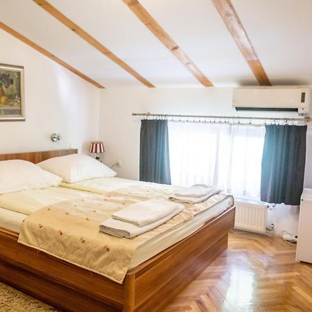 Hotel Herc Szarajevó Kültér fotó