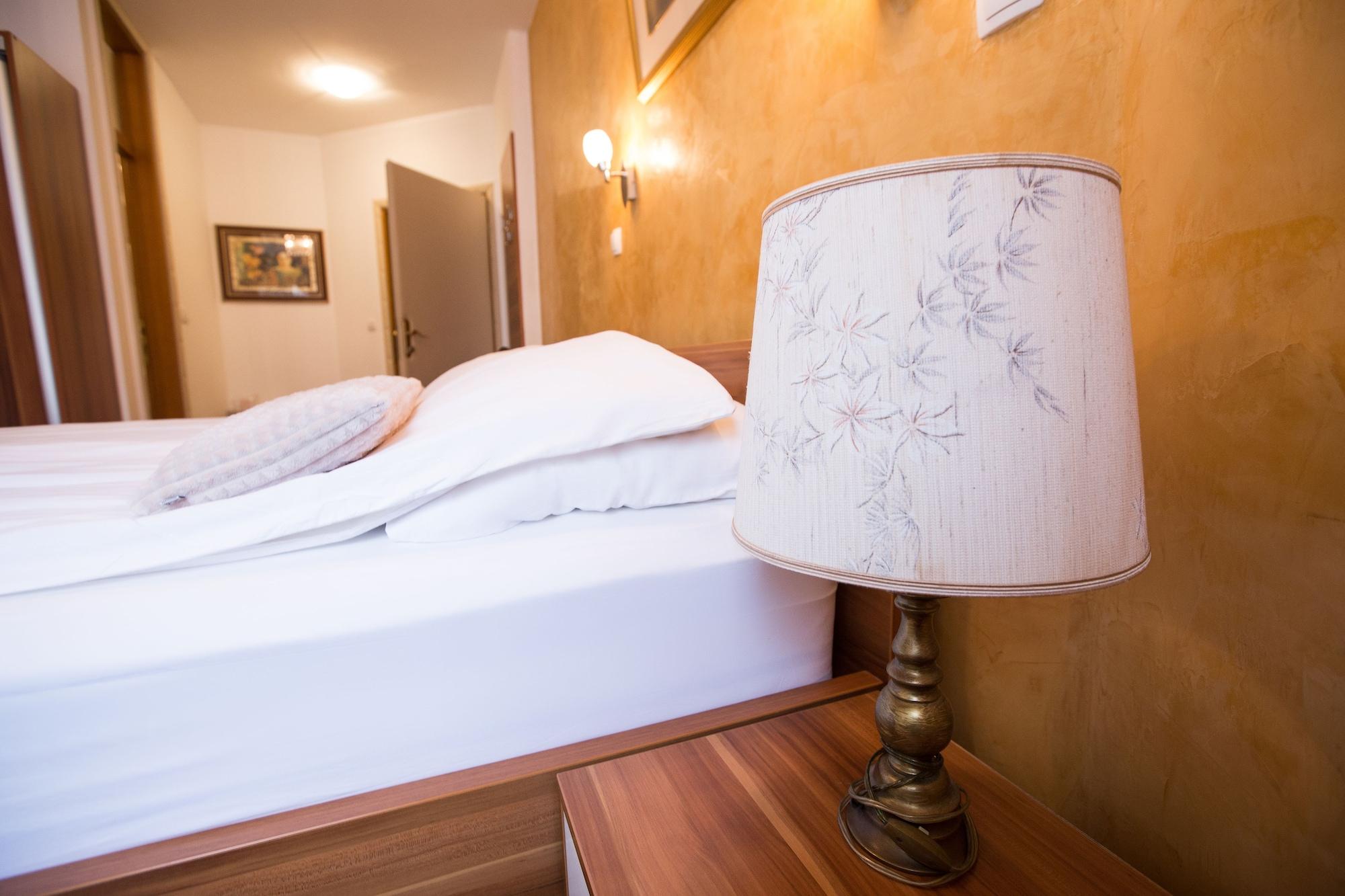 Hotel Herc Szarajevó Kültér fotó