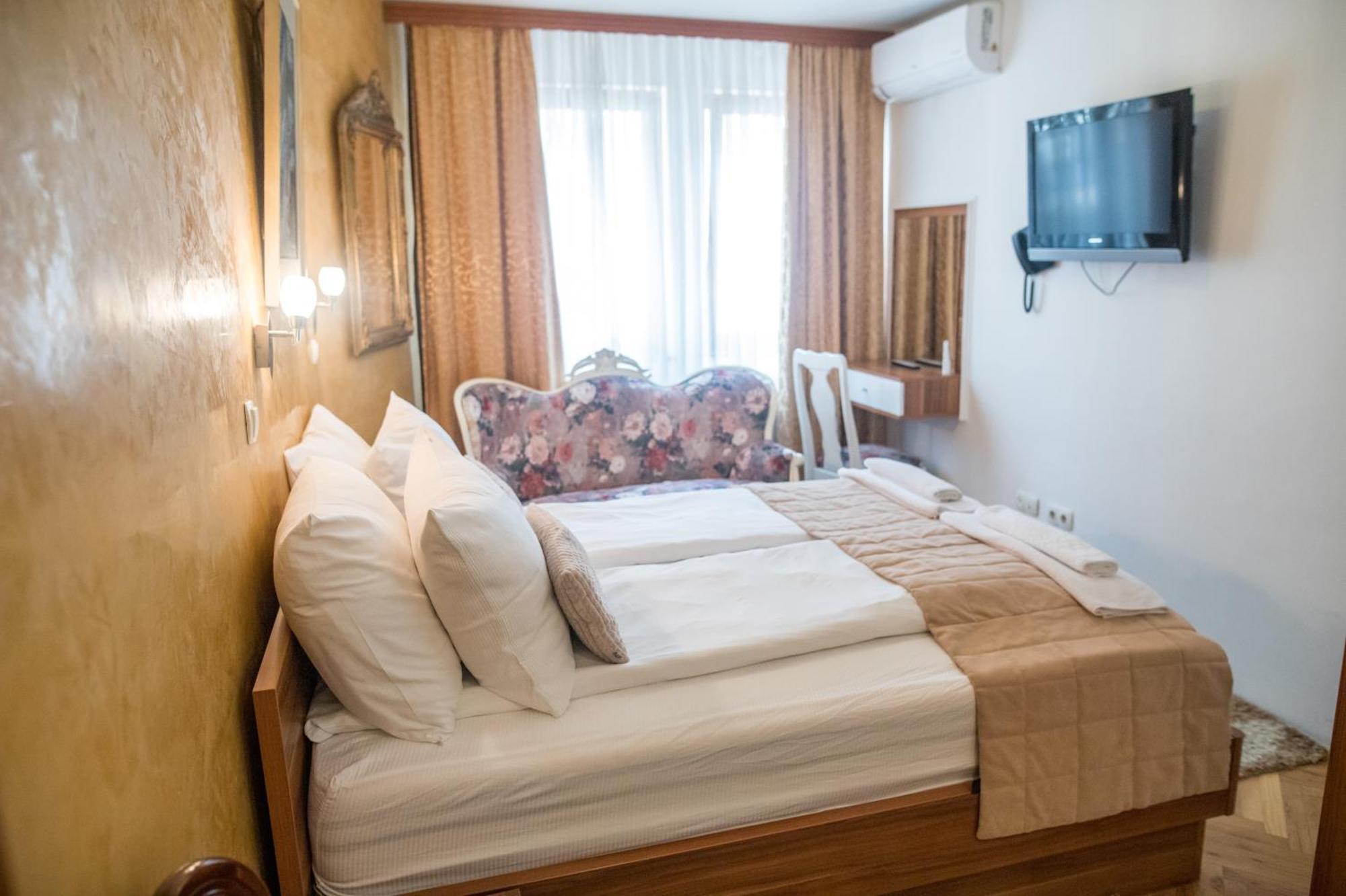 Hotel Herc Szarajevó Kültér fotó