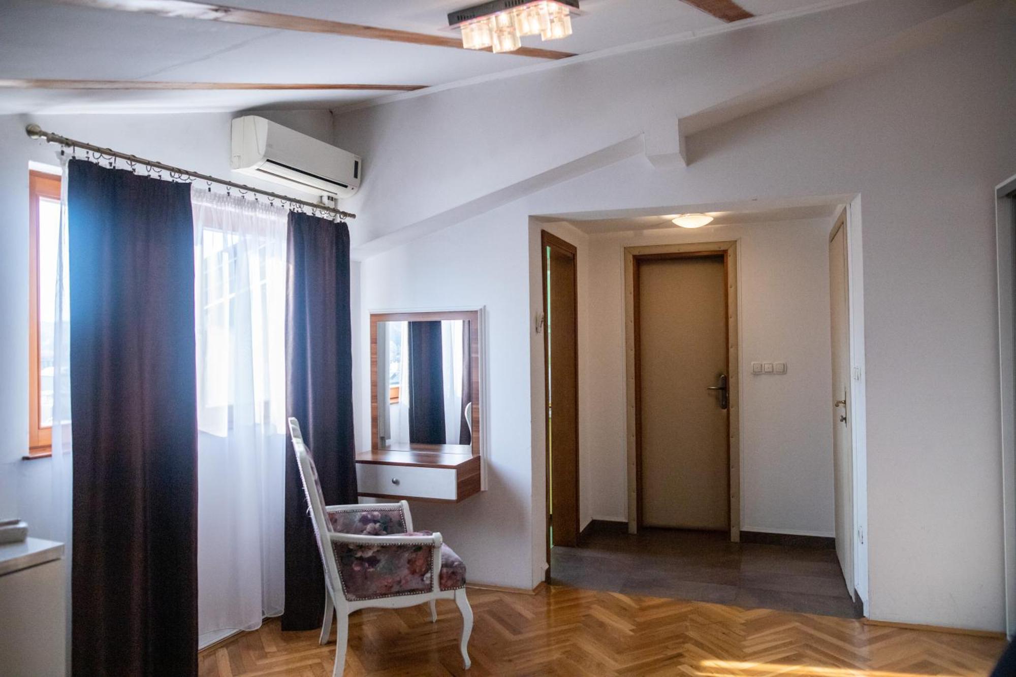 Hotel Herc Szarajevó Kültér fotó