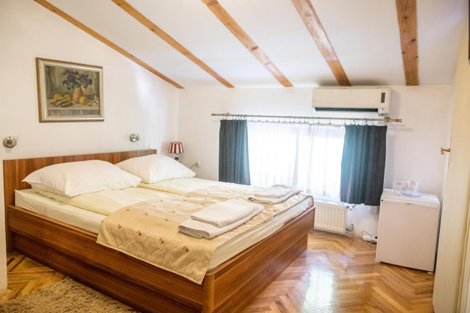 Hotel Herc Szarajevó Kültér fotó